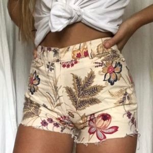Vintage floral cut off high waisted denim shorts